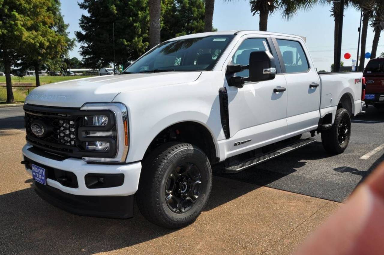 2025 Ford F-250 Base's photo