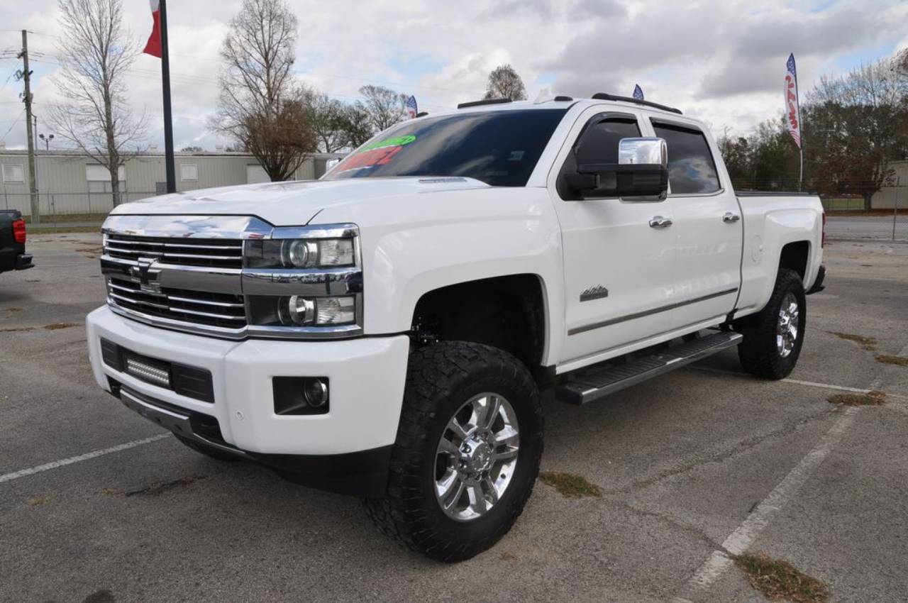 2016 Chevrolet Silverado 2500HD High Country's photo