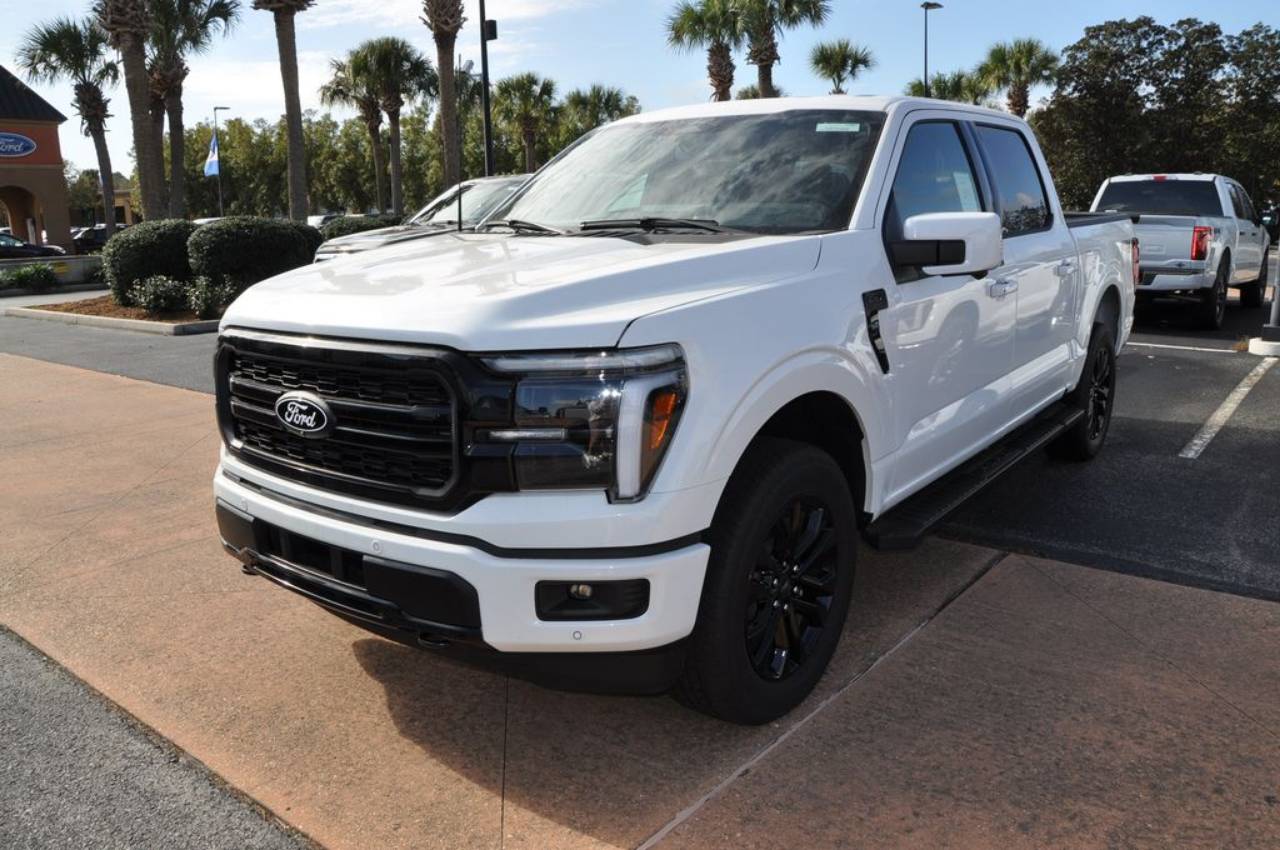 2025 Ford F-150 Lariat's photo