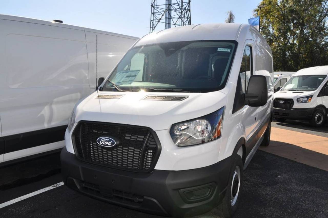 2026 Ford Transit Van Base's photo