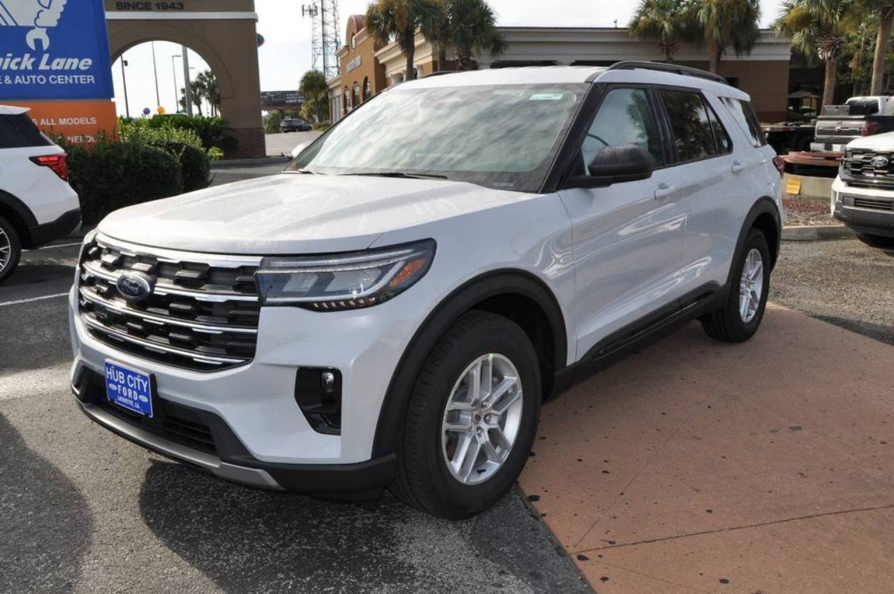 2026 Ford Explorer's photo