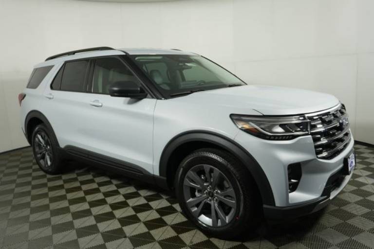 2026 Ford Explorer Active (200A)