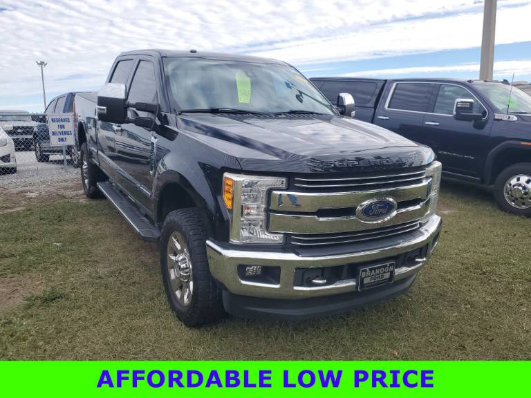 2017 Ford Super Duty F-350 SRW LARIAT