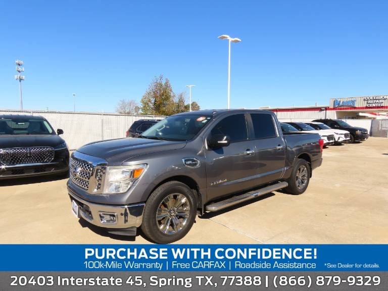 2017 Nissan Titan 4X2 Crew Cab SV