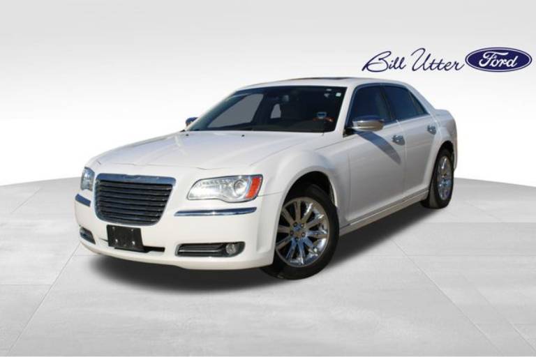 2011 Chrysler 300C Base