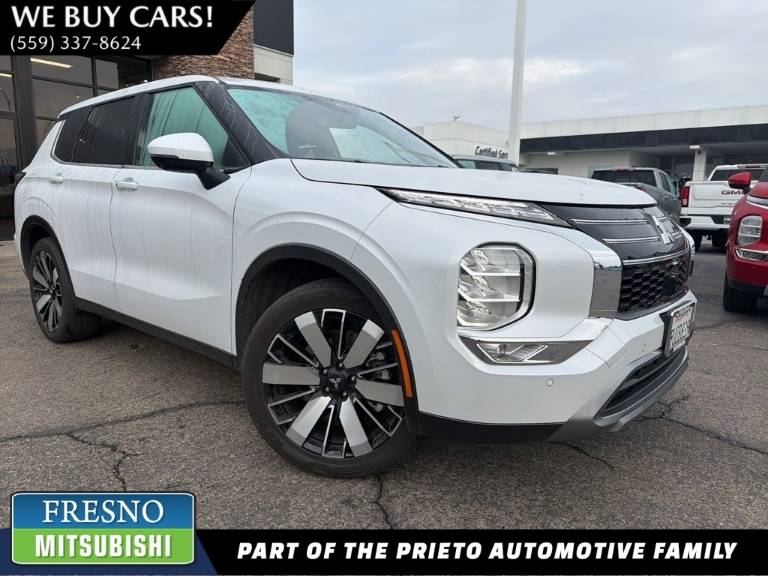 2025 Mitsubishi Outlander SE