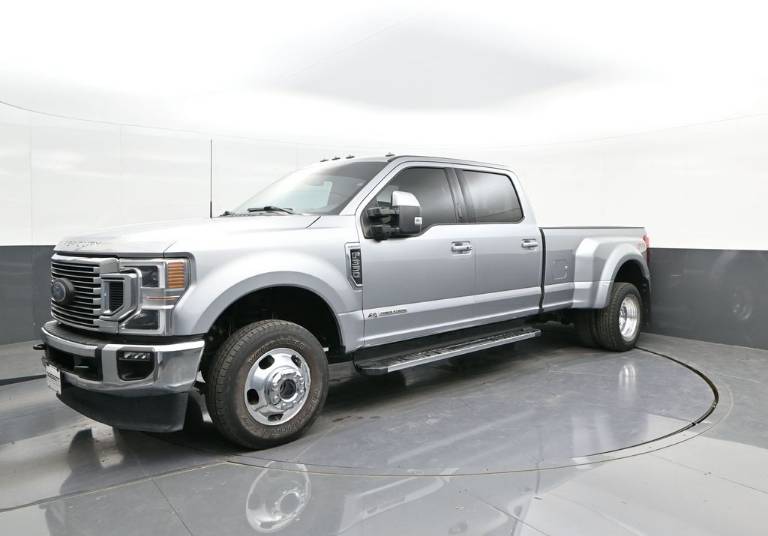 2022 Ford Super Duty F-350 DRW LARIAT