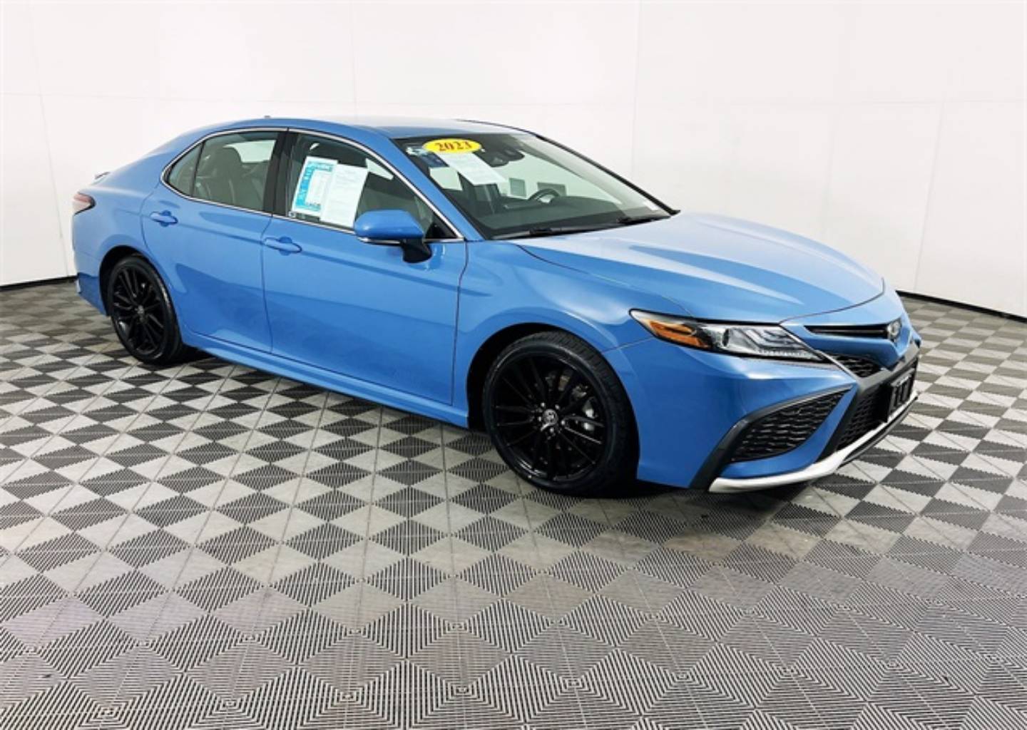 2023 Toyota Camry XSE's photo