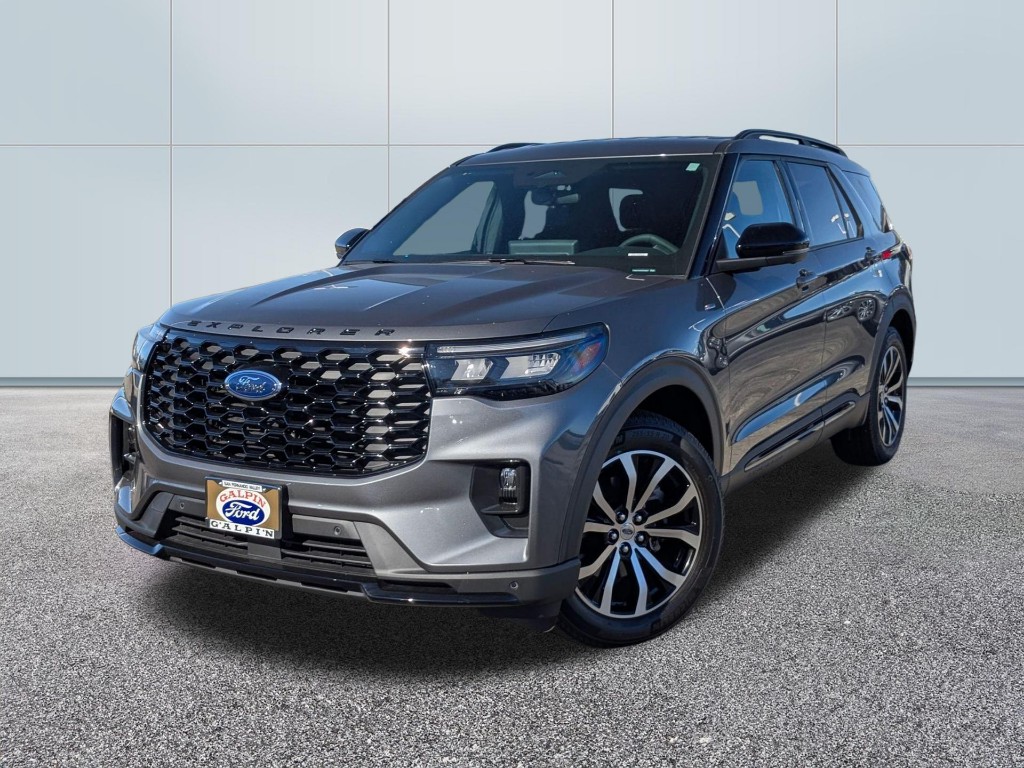 2025 Ford Explorer ST Line