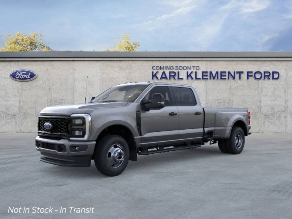 2026 Ford F-350 Super Duty XL's photo