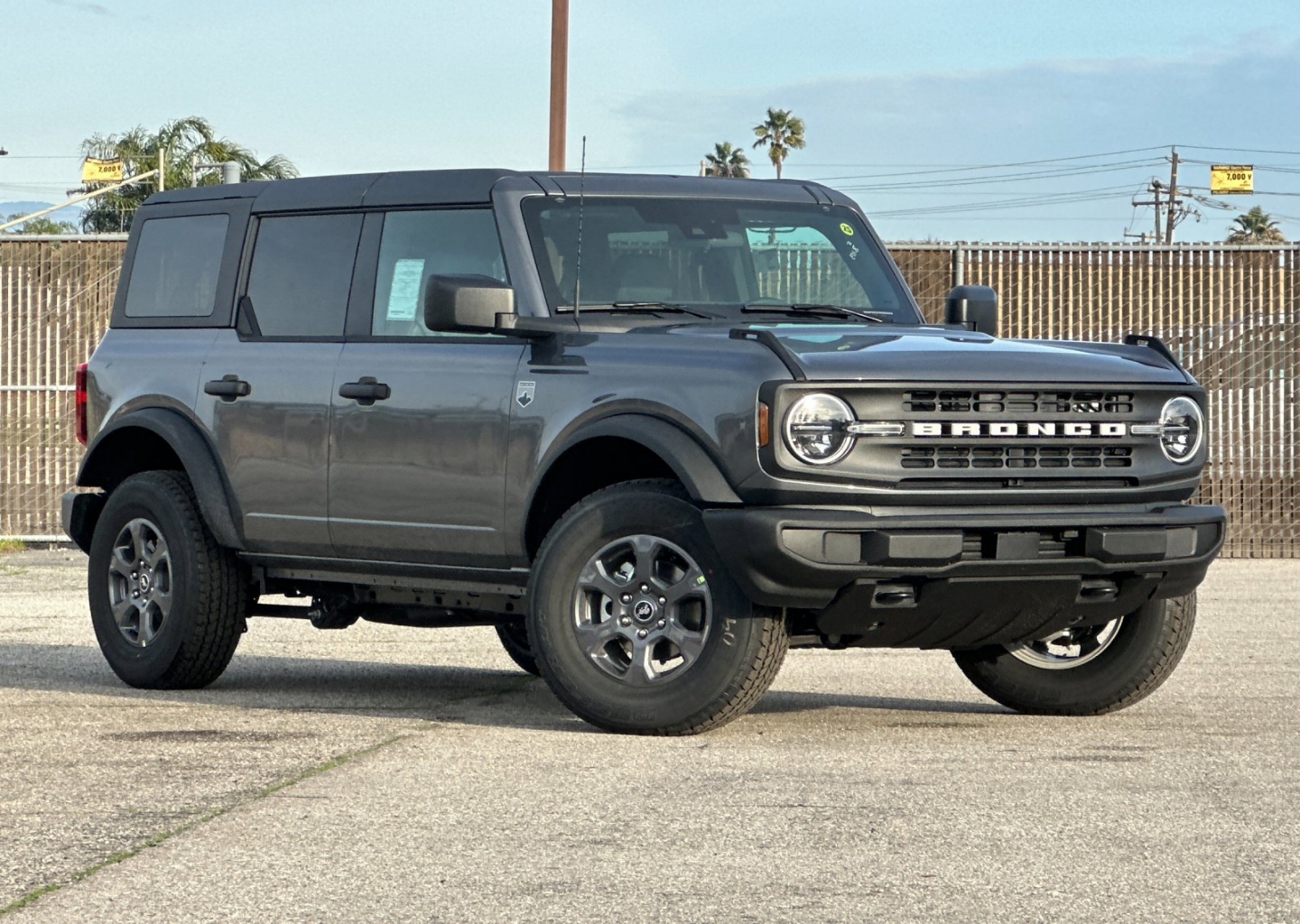 2025 Ford Bronco 4-Door Big Bend's photo