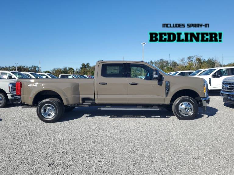 2026 Ford Super Duty F-350 DRW XLT