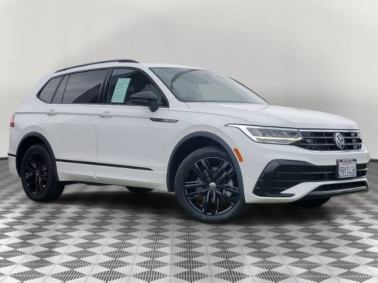 2022 Volkswagen Tiguan SE R-Line Black