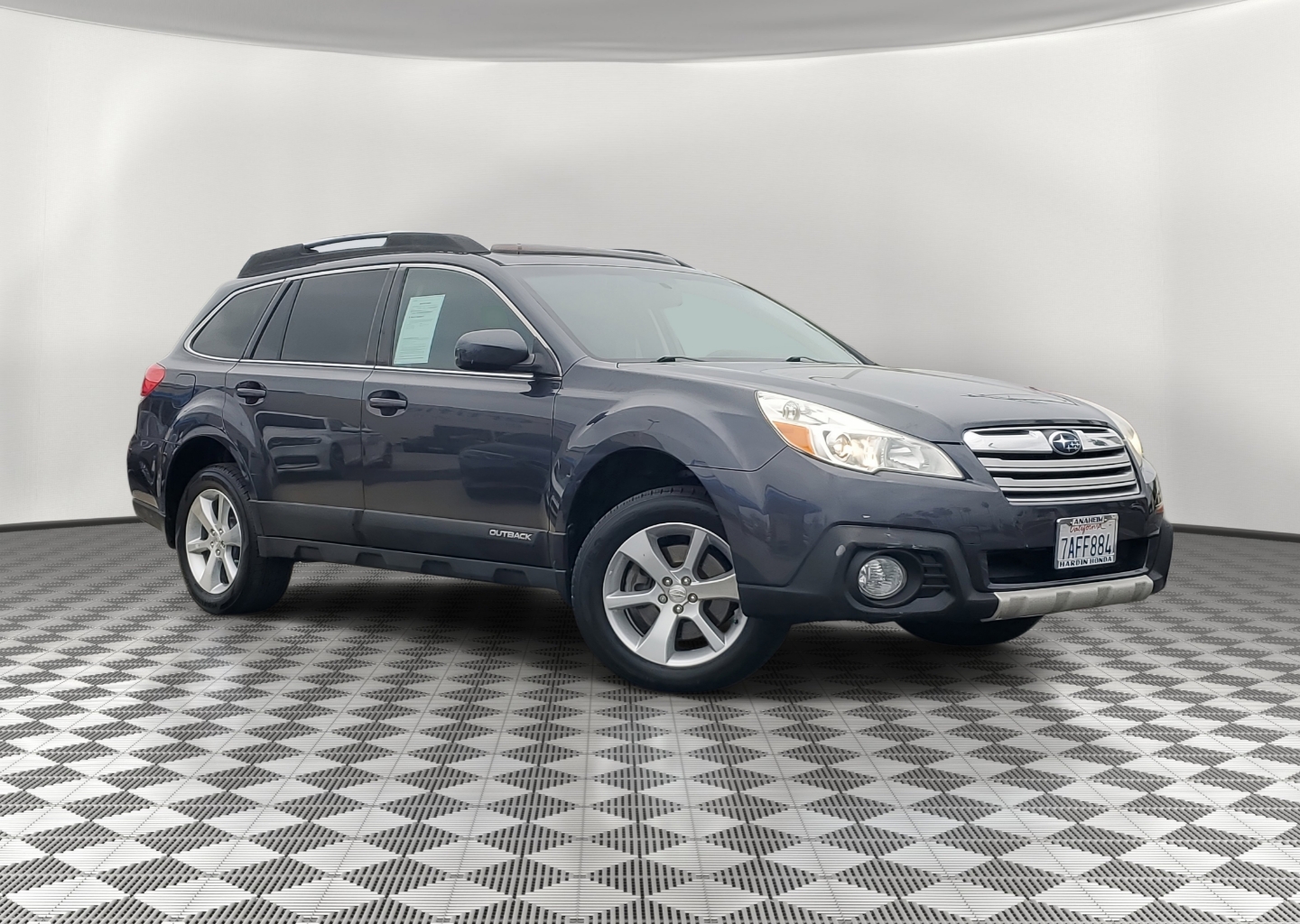 2013 Subaru Outback Limited's photo