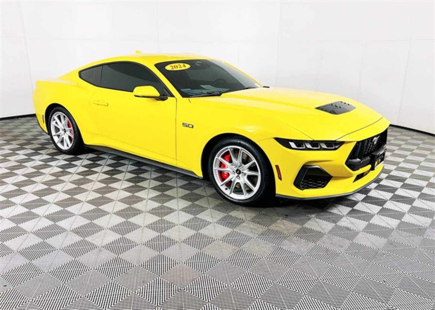 2024 Ford Mustang GT Premium's photo