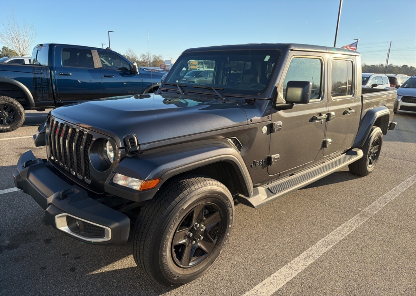 2021 Jeep Gladiator Sport S's photo