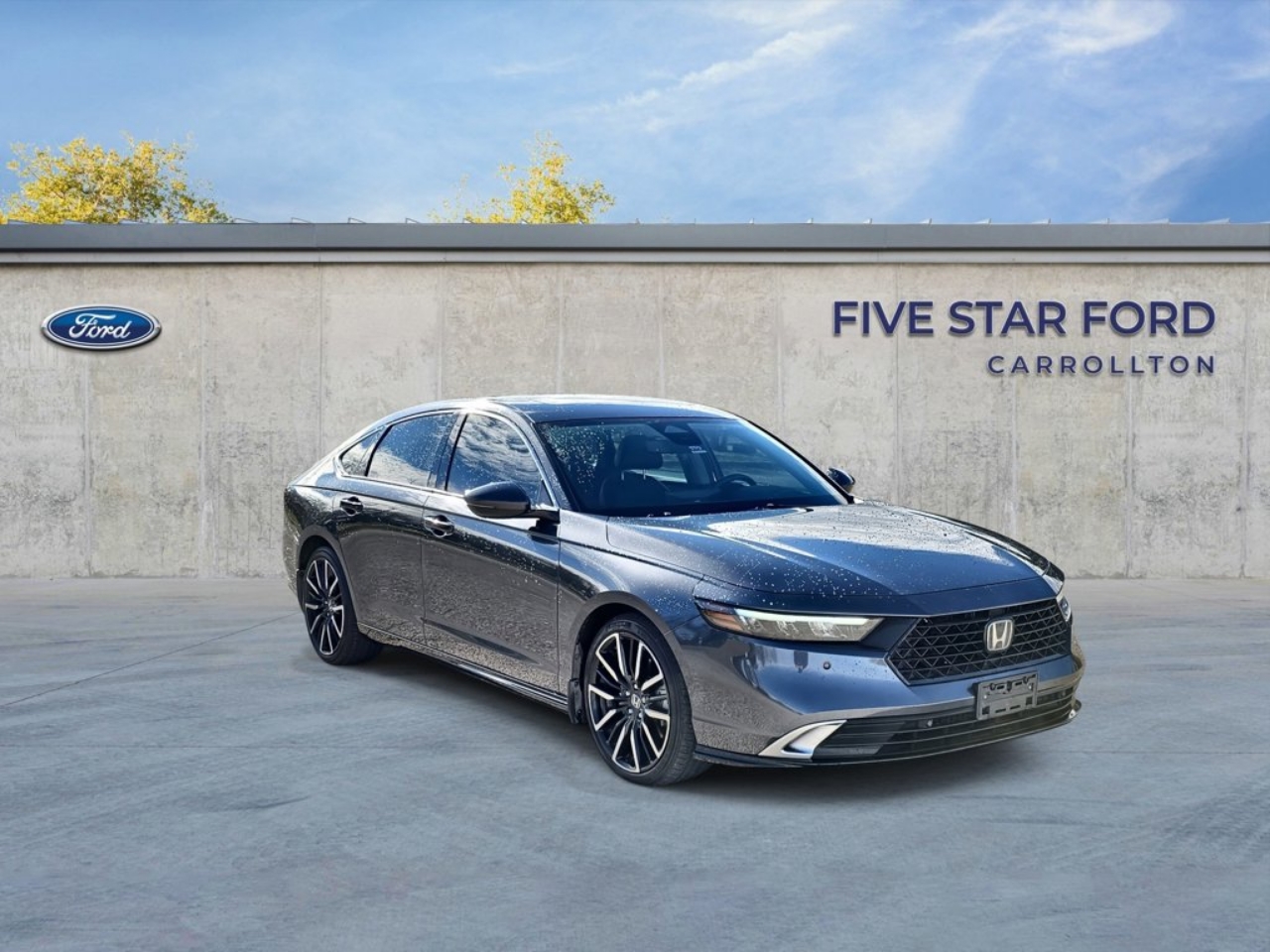 2023 Honda Accord Hybrid Touring's photo