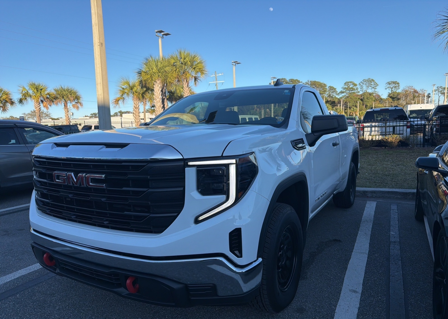 2024 GMC Sierra 1500 Pro's photo