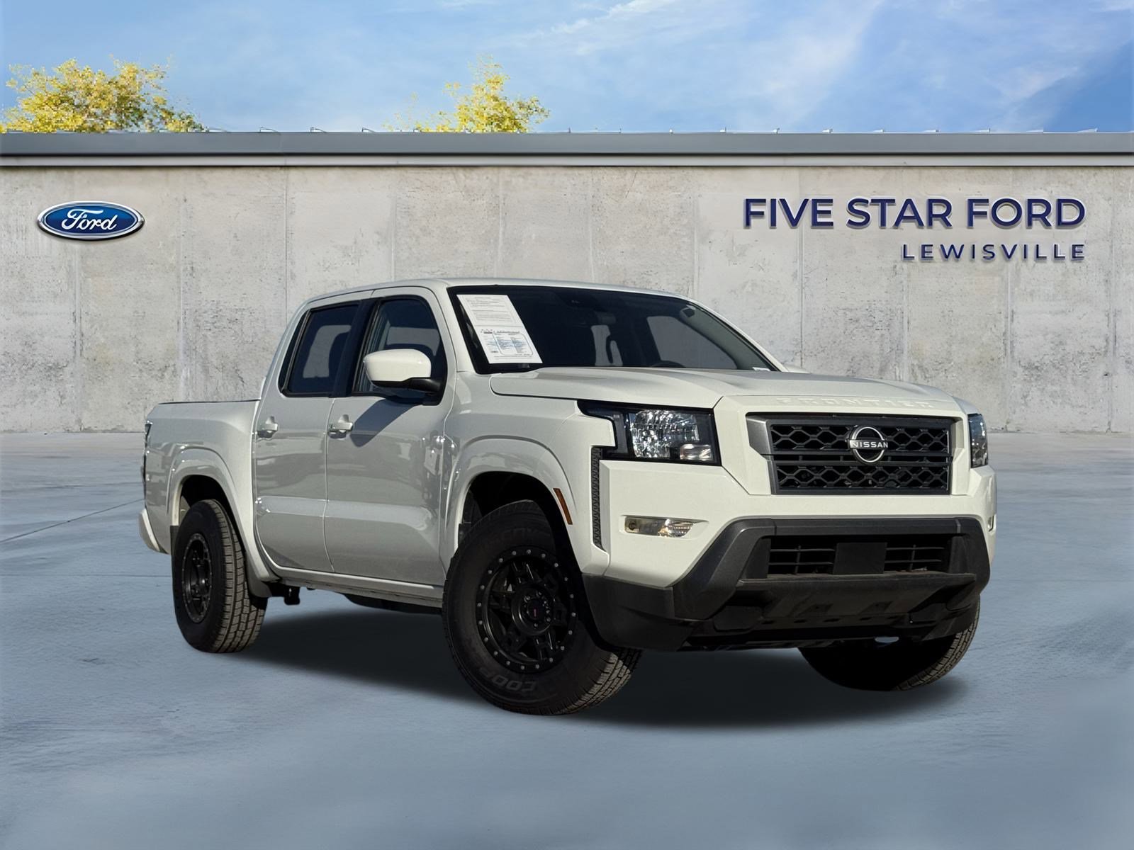 Used 2022 Nissan Frontier SV