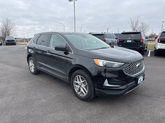2023 Ford Edge SEL's photo
