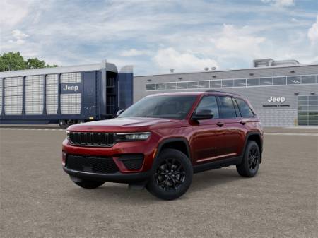 2025 Jeep Grand Cherokee Laredo