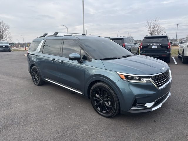 2022 Kia Carnival SX Prestige's photo