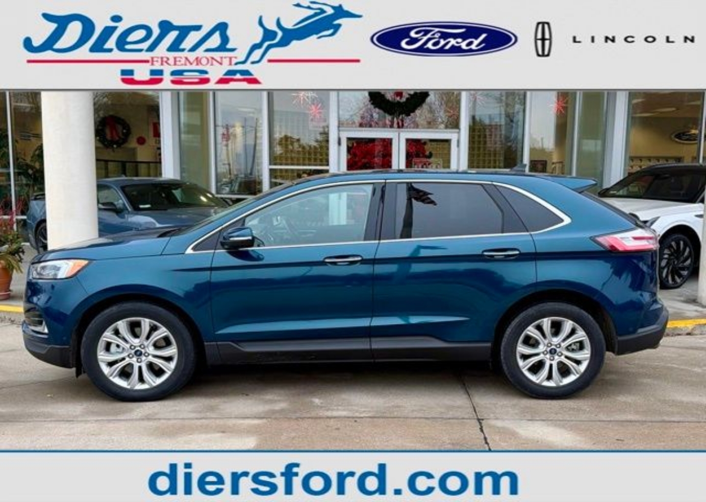 2020 Ford Edge Titanium's photo