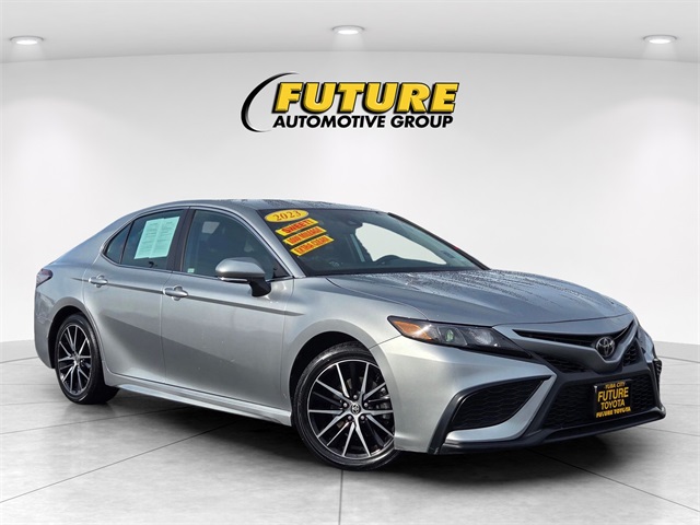 Used 2023 Toyota Camry SE