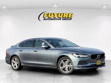 2017 Volvo S90 T5 Momentum