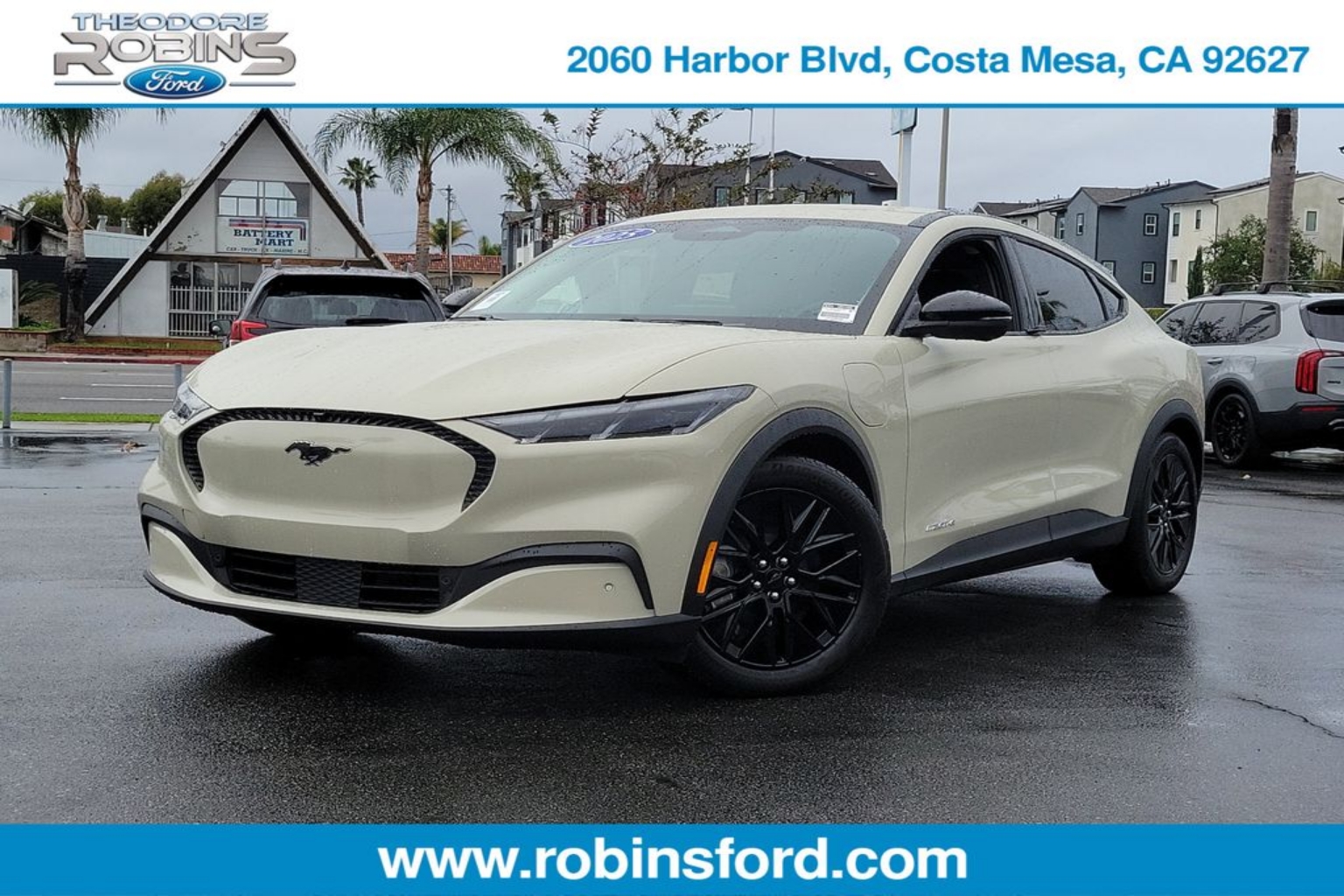 2025 Ford Mustang Mach-E Select RWD's photo