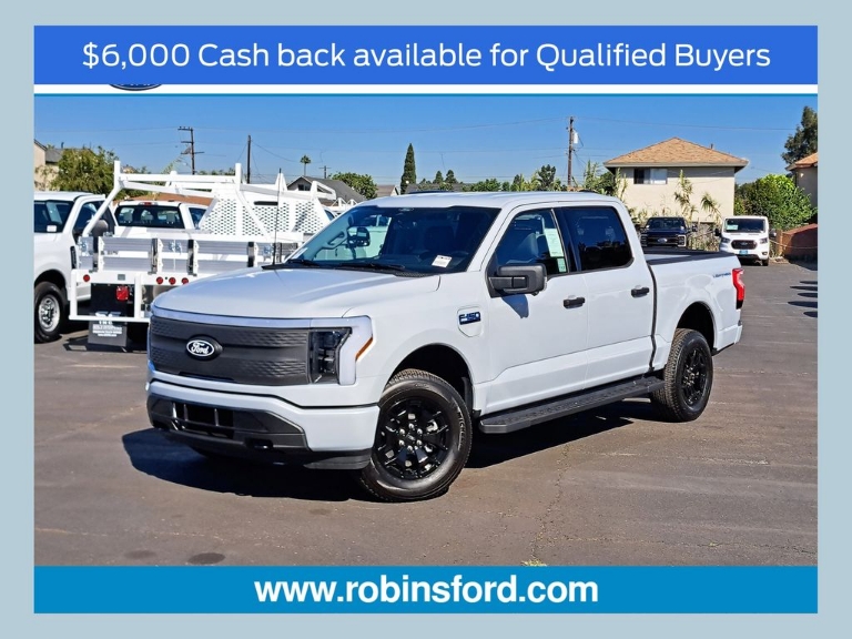 2025 Ford F-150 Lightning XLT