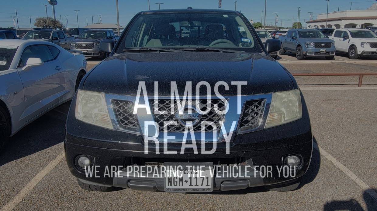 2015 Nissan Frontier SV's photo