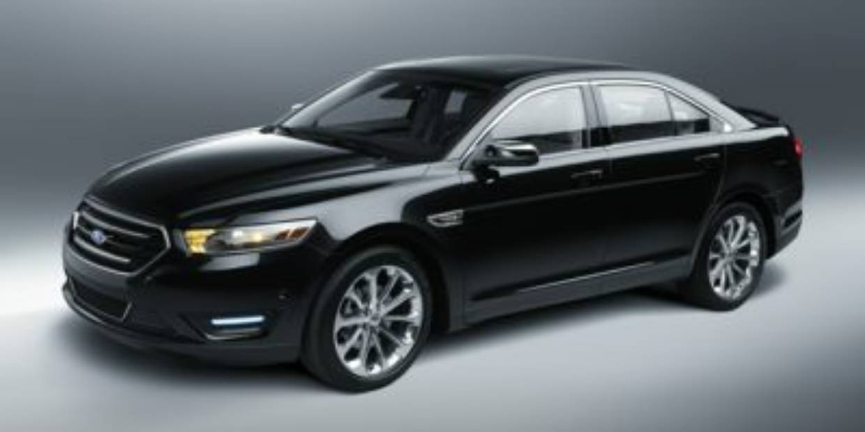 2016 Ford Taurus SEL's photo