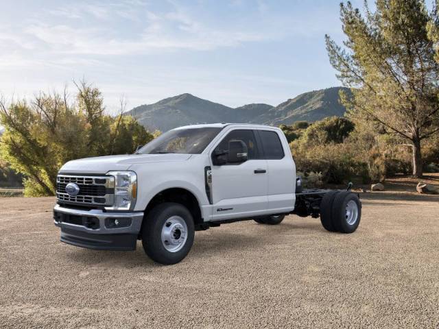 2025 Ford Super Duty F-350 DRW SCAB