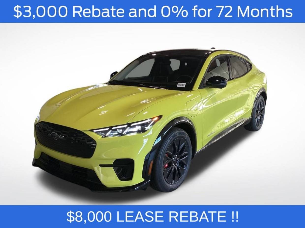 2025 Ford Mustang-Mach-e Premium's photo