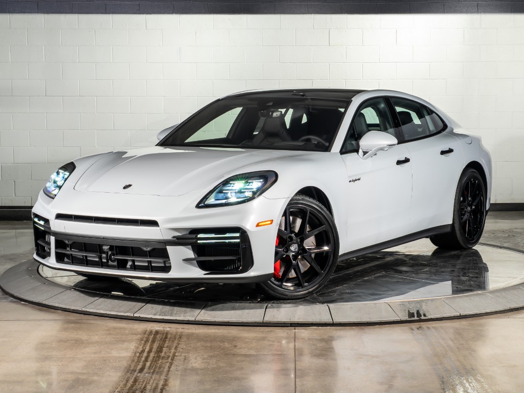 2026 Porsche Panamera Turbo E-Hybrid