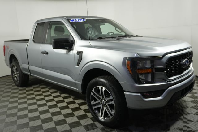2023 Ford F-150 XL's photo