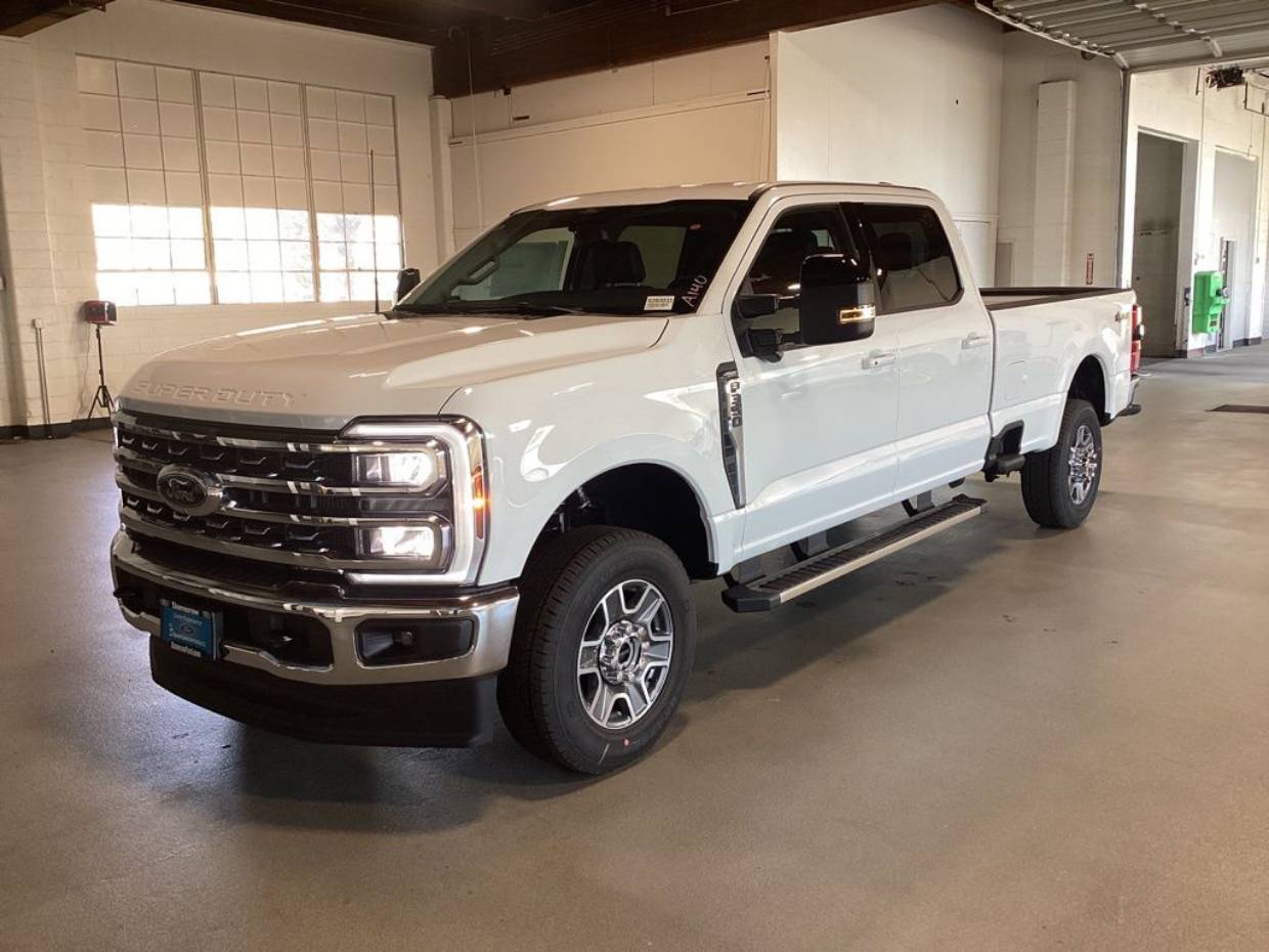 2026 Ford F-350 Super Duty Lariat's photo