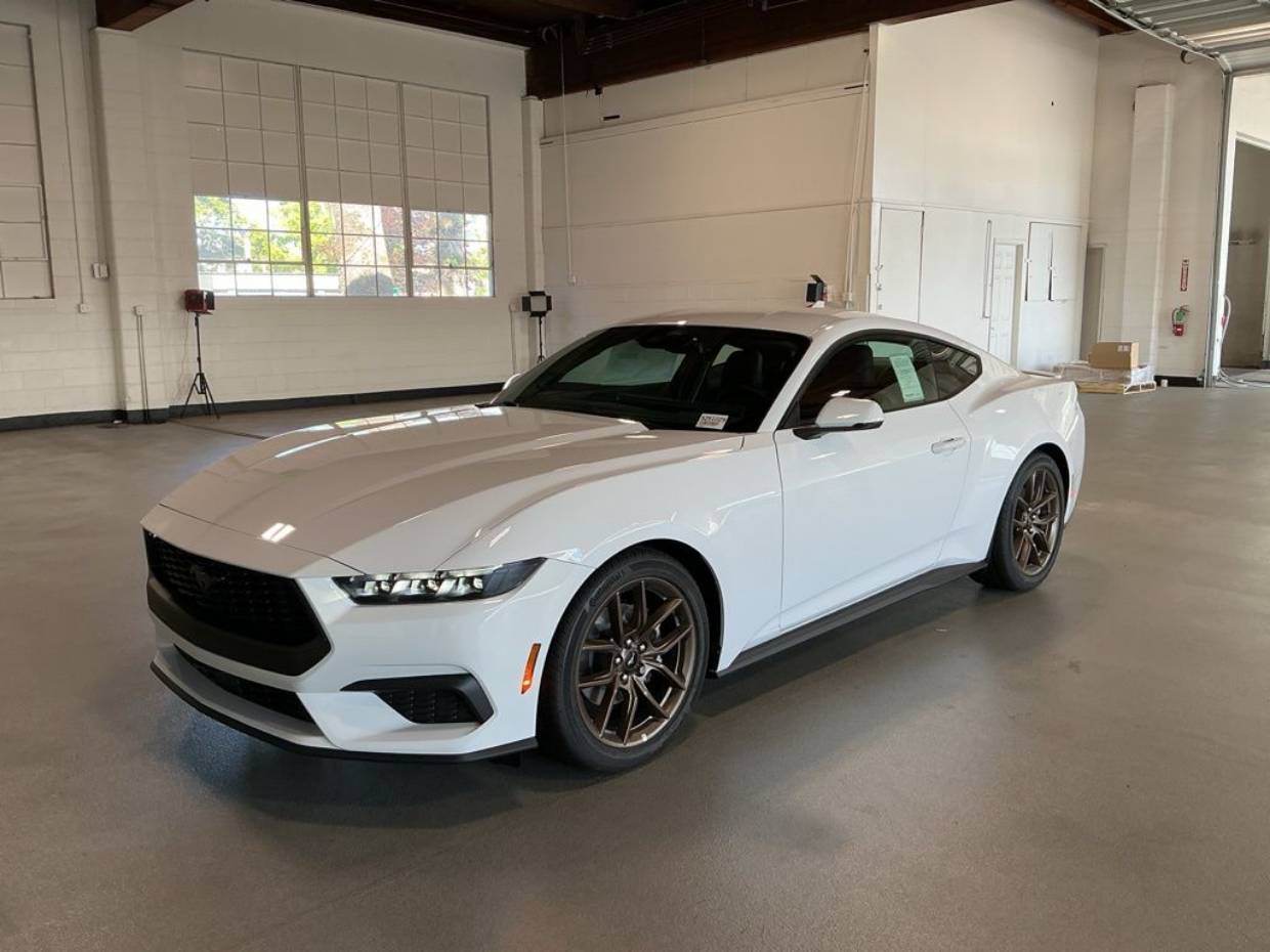 2025 Ford Mustang EcoBoost Premium's photo