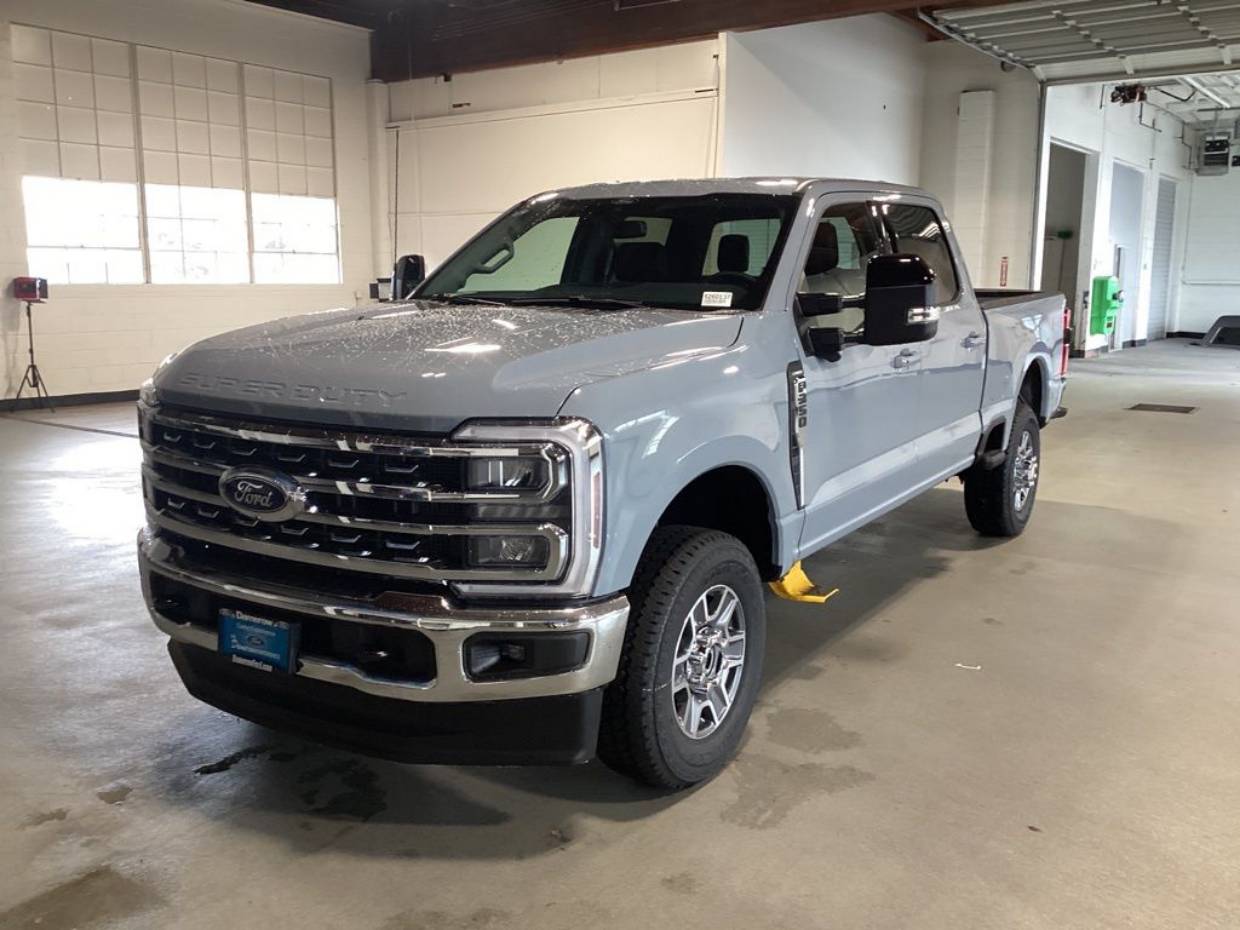 2026 Ford F-350 Super Duty Lariat's photo