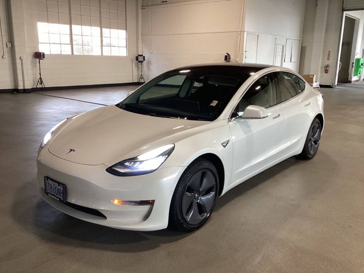 2020 Tesla Model 3 Base's photo