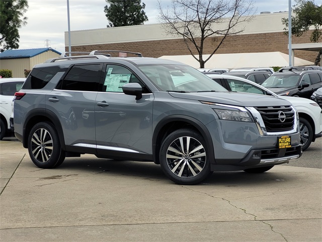 New 2025 Nissan Pathfinder Platinum
