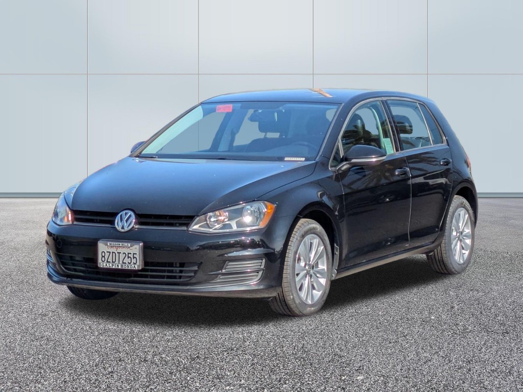 2015 Volkswagen Golf TDI S 4-Door