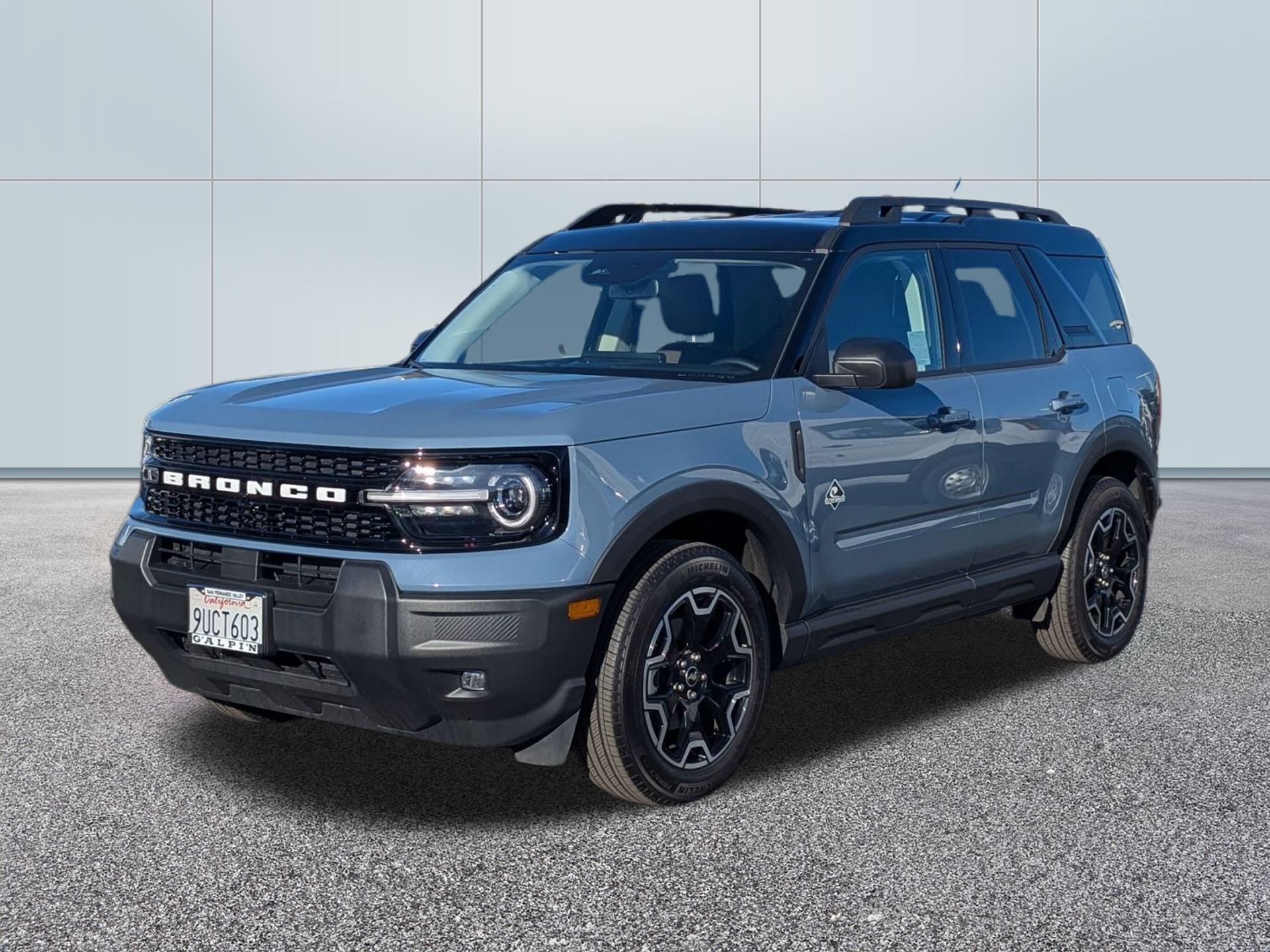2025 Ford Bronco Sport Outer Banks's photo