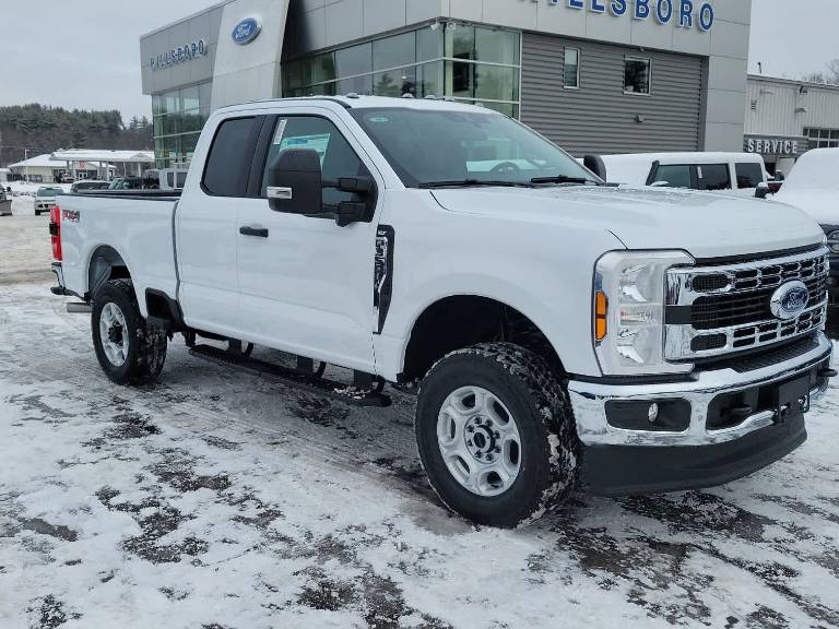 2026 Ford Super Duty F-350 SRW XLT