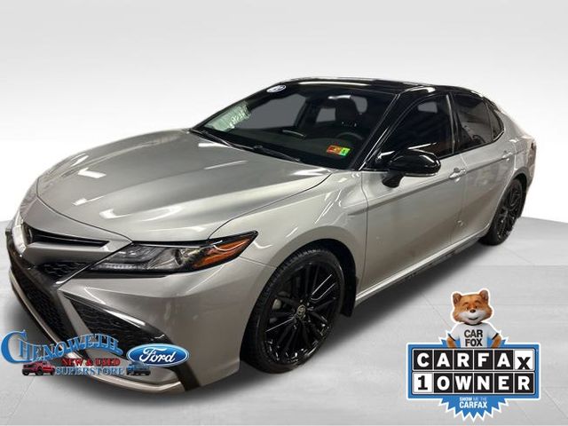 2023 Toyota Camry XSE's photo