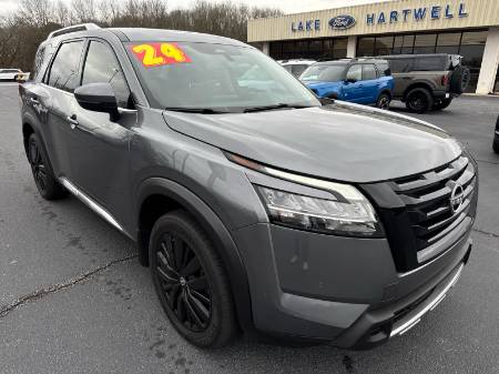 2024 Nissan Pathfinder Platinum