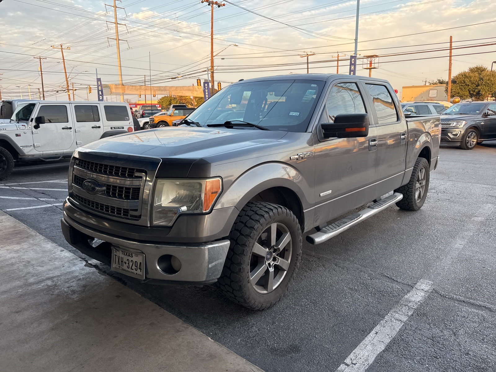 2013 Ford F-150 XLT's photo