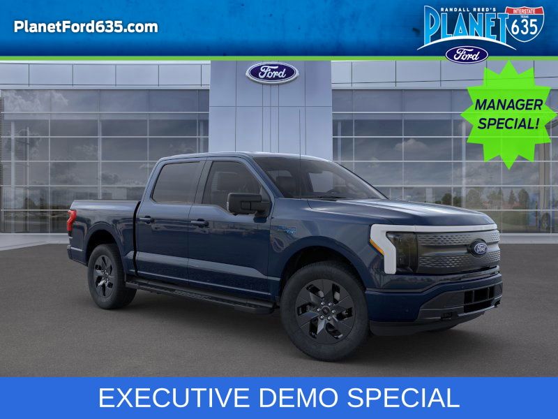 2025 Ford F-150 Lightning Flash's photo