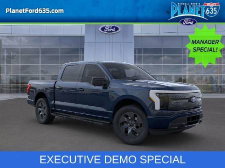 2025 Ford F-150 Lightning Flash